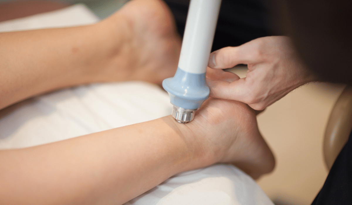 Photo demonstrating radial shockwave therapy